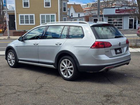 Used 2017 Volkswagen Golf Alltrack SEL AWD/4WD image 4