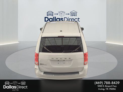 Used 2015 Dodge Grand Caravan American Value Package w/ UConnect Hands-Free Group FWD image 7