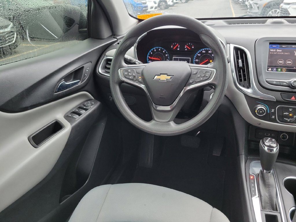 Used 2020 Chevrolet Equinox LS w/ LS Convenience Package FWD image 13
