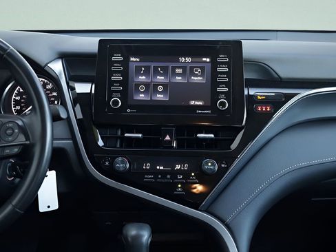 Certified 2024 Toyota Camry SE FWD image 33