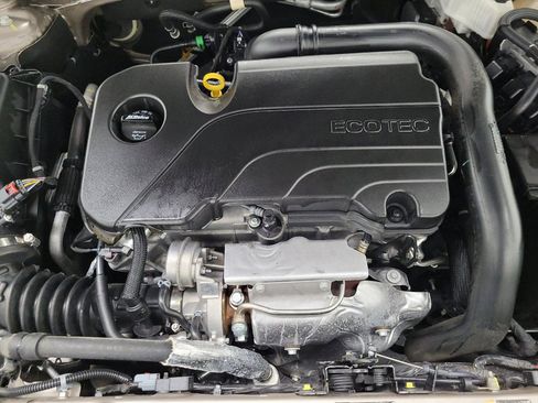 Used 2024 Chevrolet Malibu LT FWD image 30