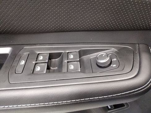 New 2026 Volkswagen Atlas Peak Edition image 22