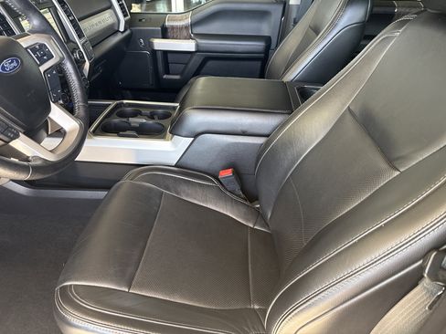 Used 2019 Ford F250 Lariat w/ Lariat Ultimate Package AWD/4WD image 23