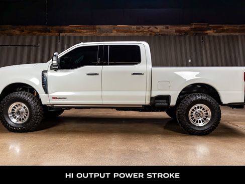 Used 2024 Ford F250 Limited w/ FX4 Off-Road Package image 5