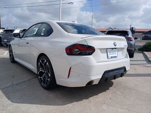 New 2025 BMW 230i 230i Loaner w/ M Sport Package image 7