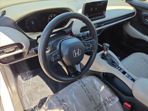 Used 2024 Honda HR-V LX image 10