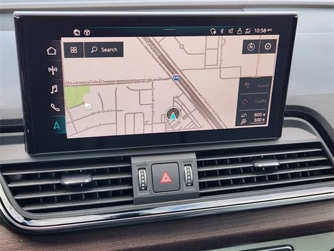 Used 2023 Audi Q5 2.0T Premium Plus w/ Premium Plus Package image 17