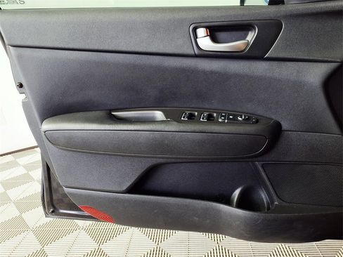 Used 2018 Kia Optima LX image 8