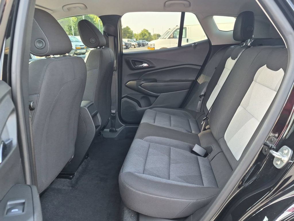 Certified 2024 Chevrolet Trax LS FWD image 21