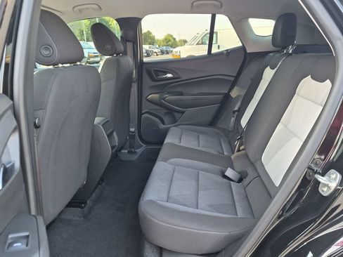 Used 2024 Chevrolet Trax LS FWD image 21