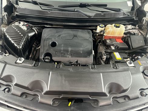 Used 2018 Chevrolet Traverse LT AWD/4WD image 35