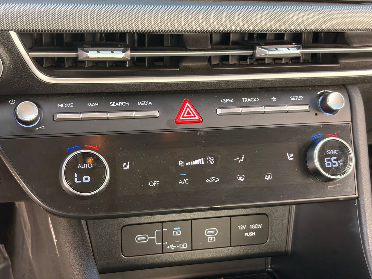 Used 2025 Hyundai Sonata SEL FWD image 26