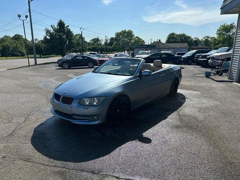 Used 2013 BMW 335i Convertible w/ Premium Pkg RWD image 8
