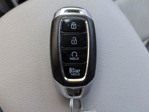 Used 2022 Hyundai Kona SEL image 33