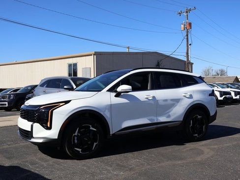 New 2026 Kia Sportage EX image 3