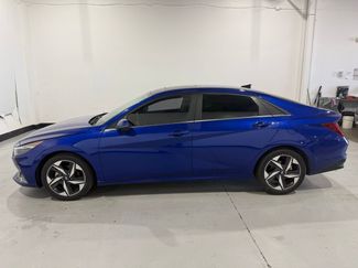 Used 2022 Hyundai Elantra Limited w/ Cargo Package video 1