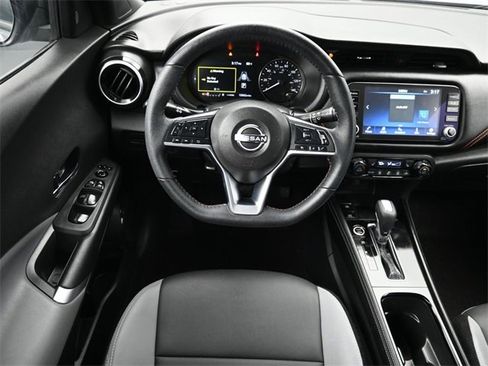 Certified 2024 Nissan Kicks SR w/ SR Premium Package image 12