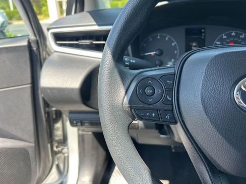Used 2024 Toyota Corolla LE FWD image 20