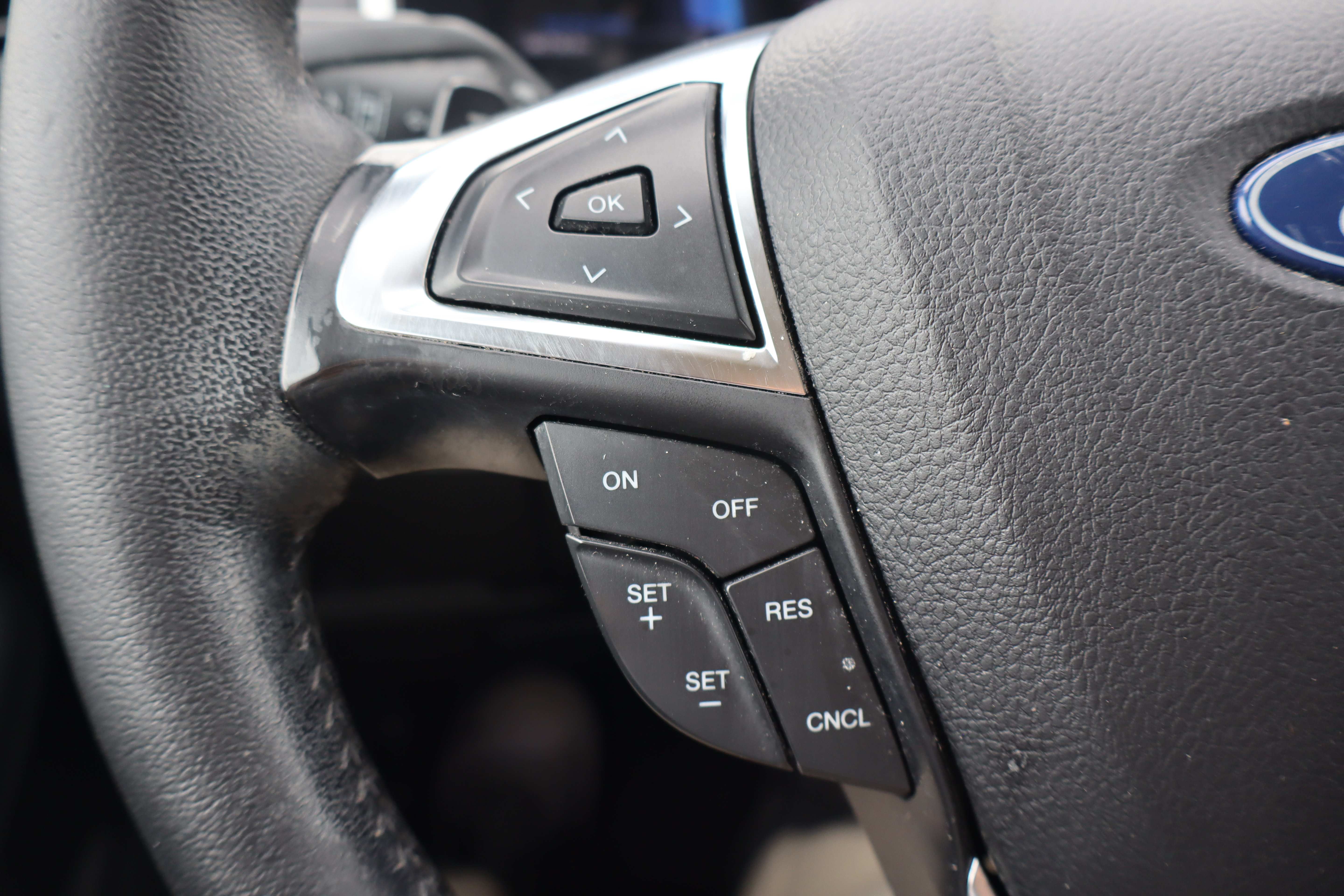 Used 2021 Ford Edge SEL w/ Convenience Package AWD/4WD image 15