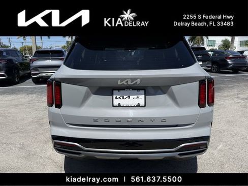 Used 2022 Kia Sorento EX FWD image 4