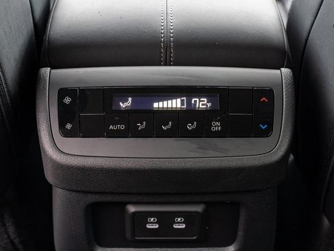 New 2026 Nissan Pathfinder SL AWD/4WD image 10
