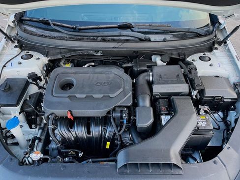 Used 2018 Hyundai Sonata Sport w/ Tech Package 05 FWD image 30