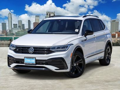 Certified 2023 Volkswagen Tiguan SE R-Line