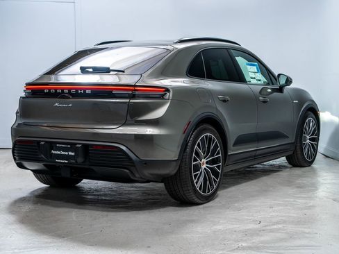 New 2026 Porsche Macan 4 Electric AWD/4WD image 7