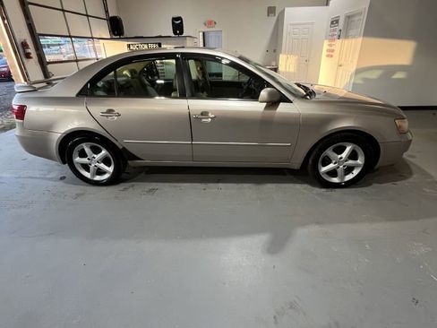 Used 2006 Hyundai Sonata GLS image 2