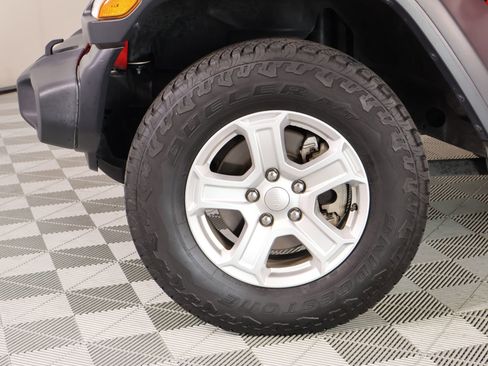 Used 2020 Jeep Wrangler Sport AWD/4WD image 15