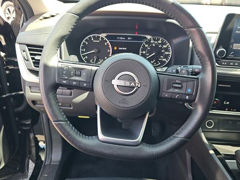 Used 2023 Nissan Rogue SV w/ SV Premium B Package AWD/4WD image 10