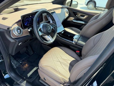 Used 2023 Mercedes-Benz EQE 500 4MATIC SUV image 11