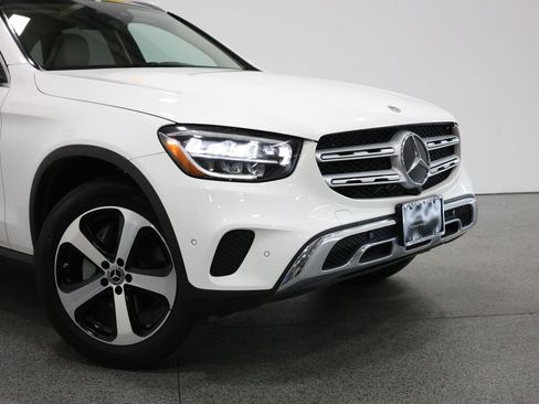 Used 2021 Mercedes-Benz GLC 300 4MATIC image 3