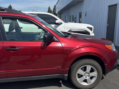 Used 2011 Subaru Forester 2.5X image 6