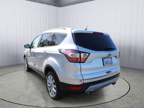 Used 2017 Ford Escape Titanium image 6