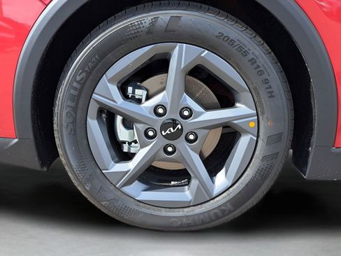 New 2025 Kia K4 FWD image 10