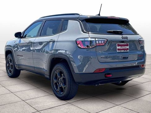 Used 2023 Jeep Compass Trailhawk w/ Trailhawk Convenience Group AWD/4WD image 14
