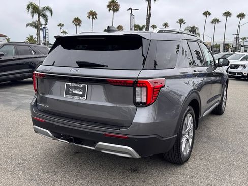 Used 2026 Ford Explorer Platinum RWD image 12