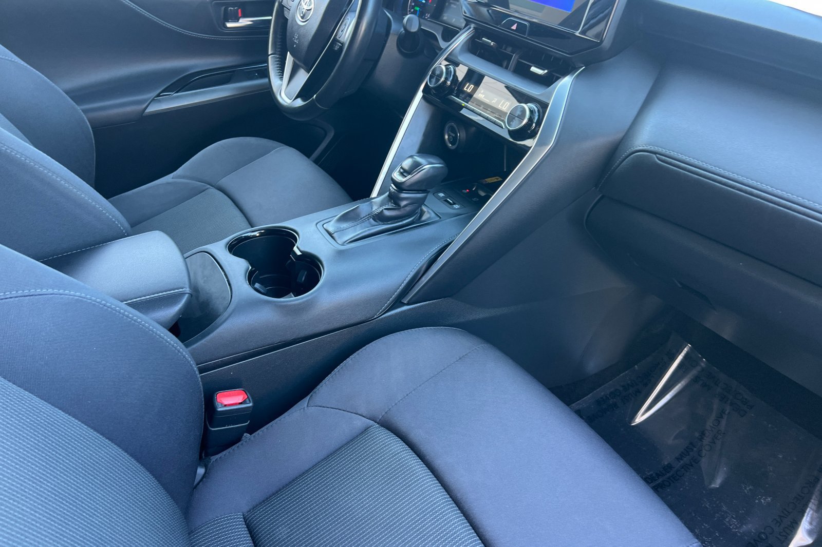 Certified 2024 Toyota Venza LE AWD/4WD image 16