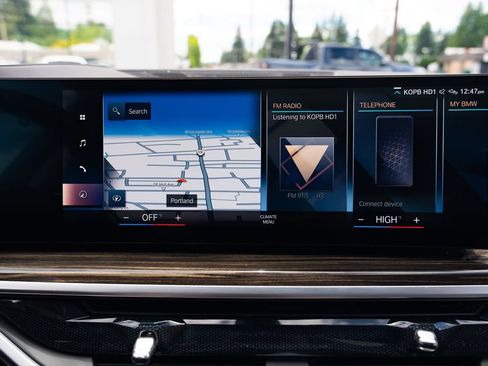 Used 2023 BMW X7 xDrive40i AWD/4WD image 16