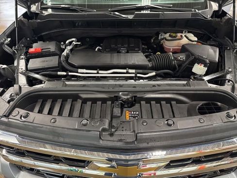 Used 2023 Chevrolet Silverado 1500 LT AWD/4WD image 28