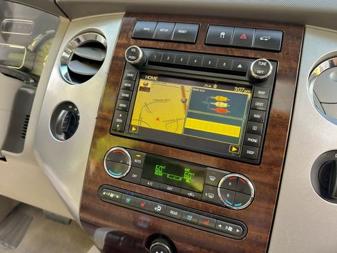 Used 2010 Ford Expedition EL Limited AWD/4WD image 29