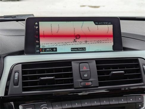 Used 2018 BMW 330i xDrive Sedan image 11