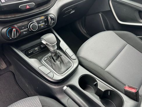 Used 2023 Kia Soul LX w/ LX Technology Package image 29