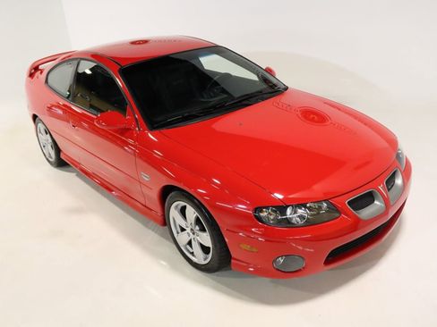 Used 2004 Pontiac GTO image 76