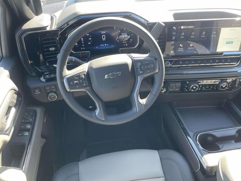 New 2026 Chevrolet Silverado 2500 ZR2 image 9