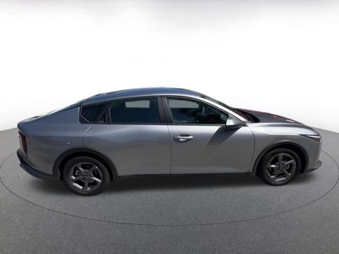 Used 2025 Kia K4 LXS FWD image 15