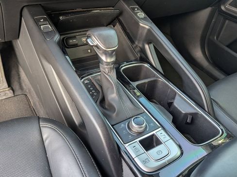 Used 2022 Kia Telluride S image 21