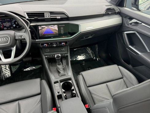 Certified 2025 Audi Q3 2.0T Premium w/ Convenience Package image 31