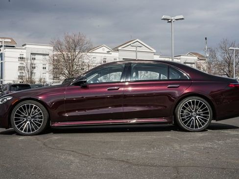 Used 2023 Mercedes-Benz S 580 4MATIC Sedan image 4